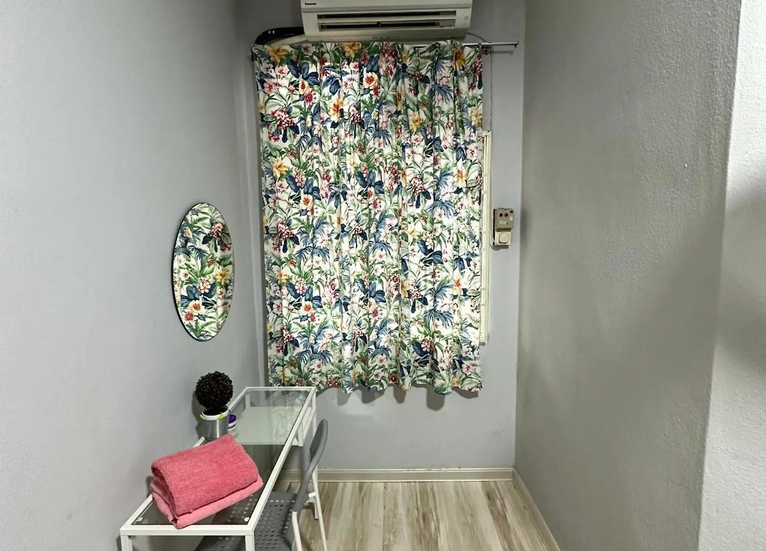 De One Homestay Bayu Emas Near Beach Batu Ferringhi Malásia