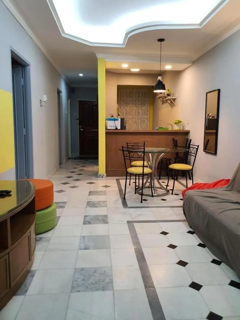 Apartment De One Homestay Bayu Emas Near Beach Batu Ferringhi Malaysia