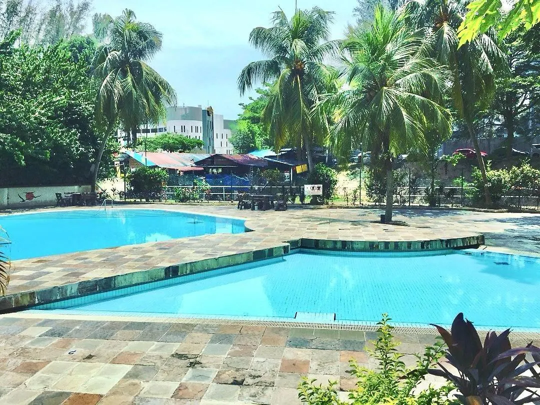 De One Homestay Bayu Emas Near Beach Batu Ferringhi
