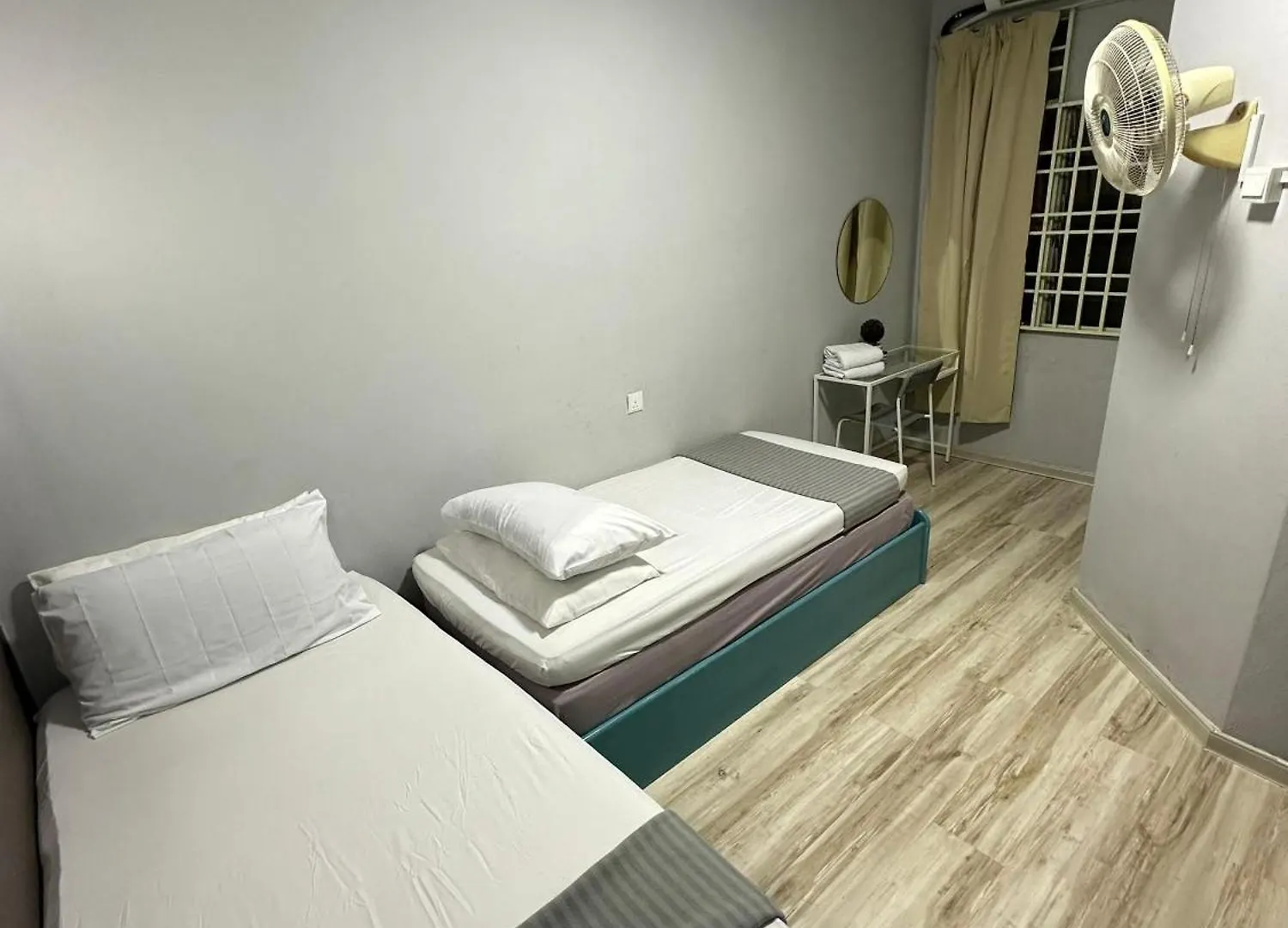 De One Homestay Bayu Emas Near Beach Batu Ferringhi 0*,  Malaysia